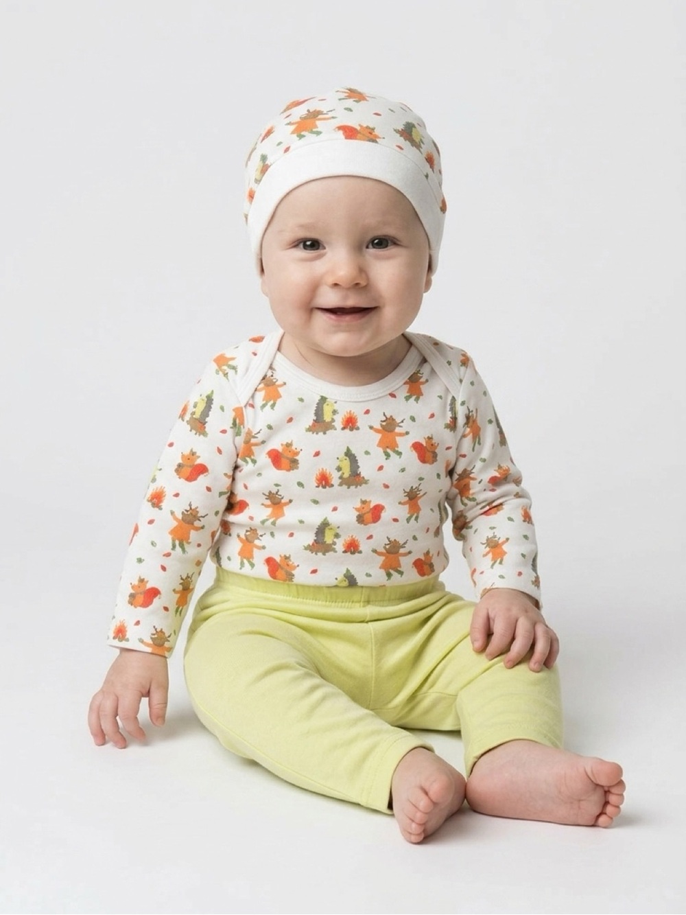 3pc Babyhug newbon boy Sleepsuit, pj, cap.
